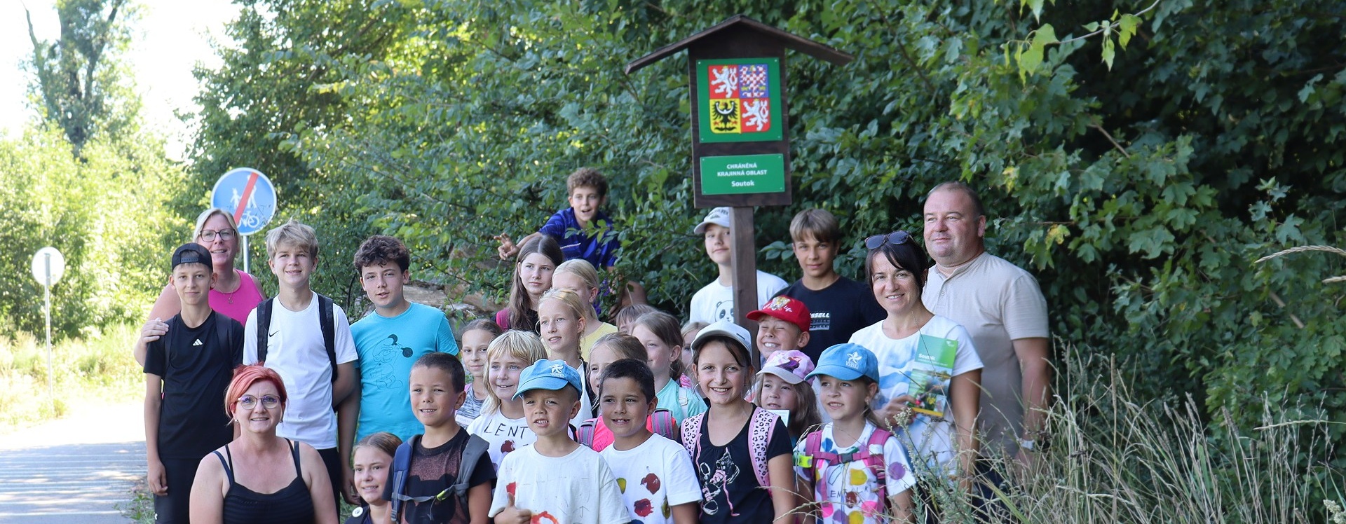 Děti z folklorního souboru Voděnka